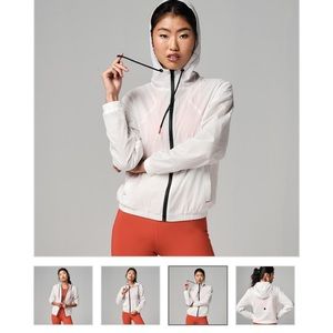 BRAND NEW ZUMBA PRINTED WINDBREAKER JACKET SZ XSMALL White